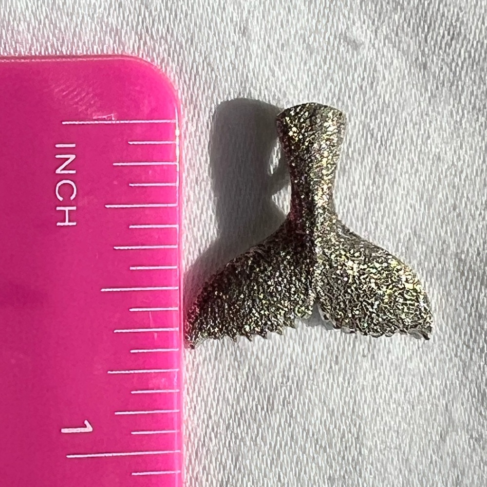 🐋Whale Tail Pendant🐋 - Picture 4 of 4